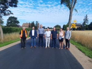 Zdjęcie: Odbiór wyremontowanego odcinka drogi powiatowej Ochle - Lubiny