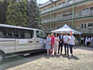 Zdjęcie: DPS w Kole z nowym mikrobusem