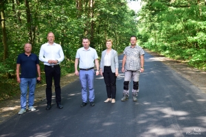 Zdjęcie:  Końcowy odbiór robót drogowych w gminie Kłodawa