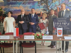 Zdjęcie: Uroczyste podpisanie umów - DOFINANSOWANIE Z FUNDUSZU COVID