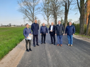 Zdjęcie: Odbiór wyremontowanego odcinka drogi powiatowej 